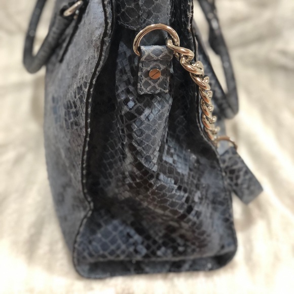 MK by Michael Kors satchel and matching wallet. - Picture 4 of 8